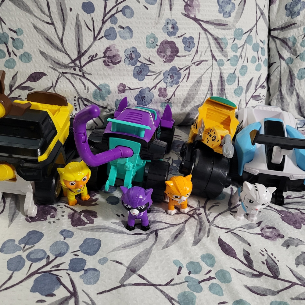 Paw Patrol Cat Pack Vehicle Set COMPLETE, RARE - Picture 8 of 10